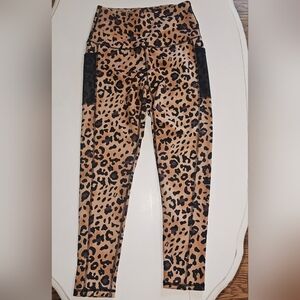 Size Small LEGEND Leopard Print Cropped Leggings
